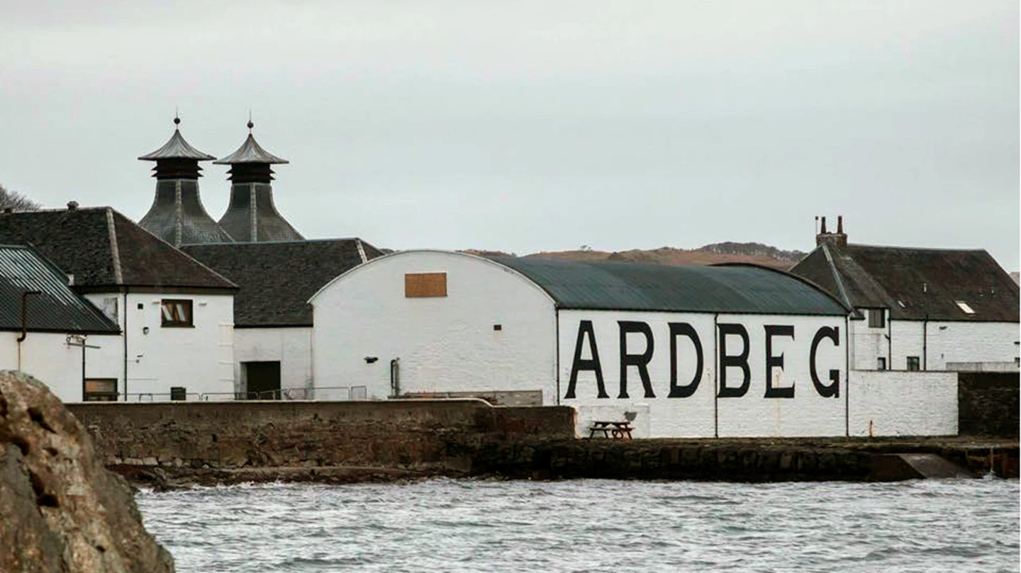 Ardbeg_Whisky-Destillery