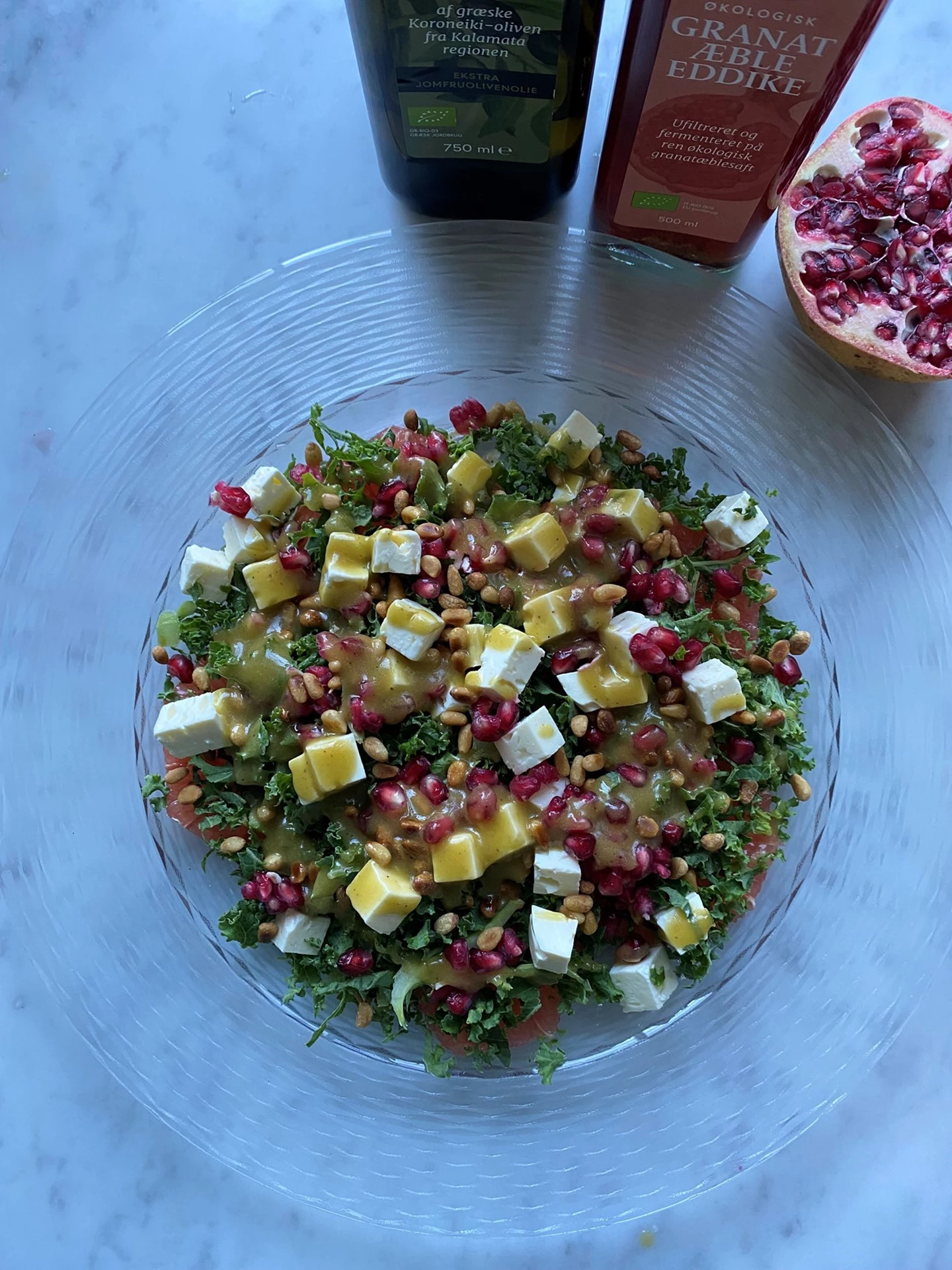 Salat Med Grønkål Blodappelsin Og Granatæbleeddike Dressing